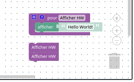 Capture d'écran de la partie droite de l'éditeur Blockly, dans laquelle se trouve le code